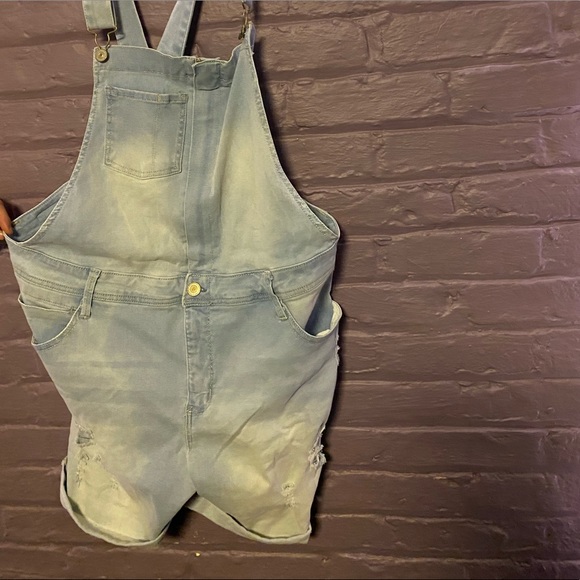 Overalls - Picture 3 of 4